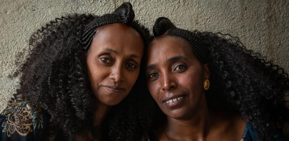 Portrait of two eritrean women with traditional hairstyle