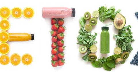 wp content/uploads///Chlorella Smoothie Zucchini Noodles Detox