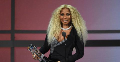 wp content/uploads///Mary J