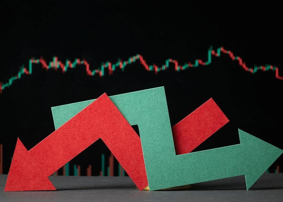 4 strategies to navigate market volatility in 2025
