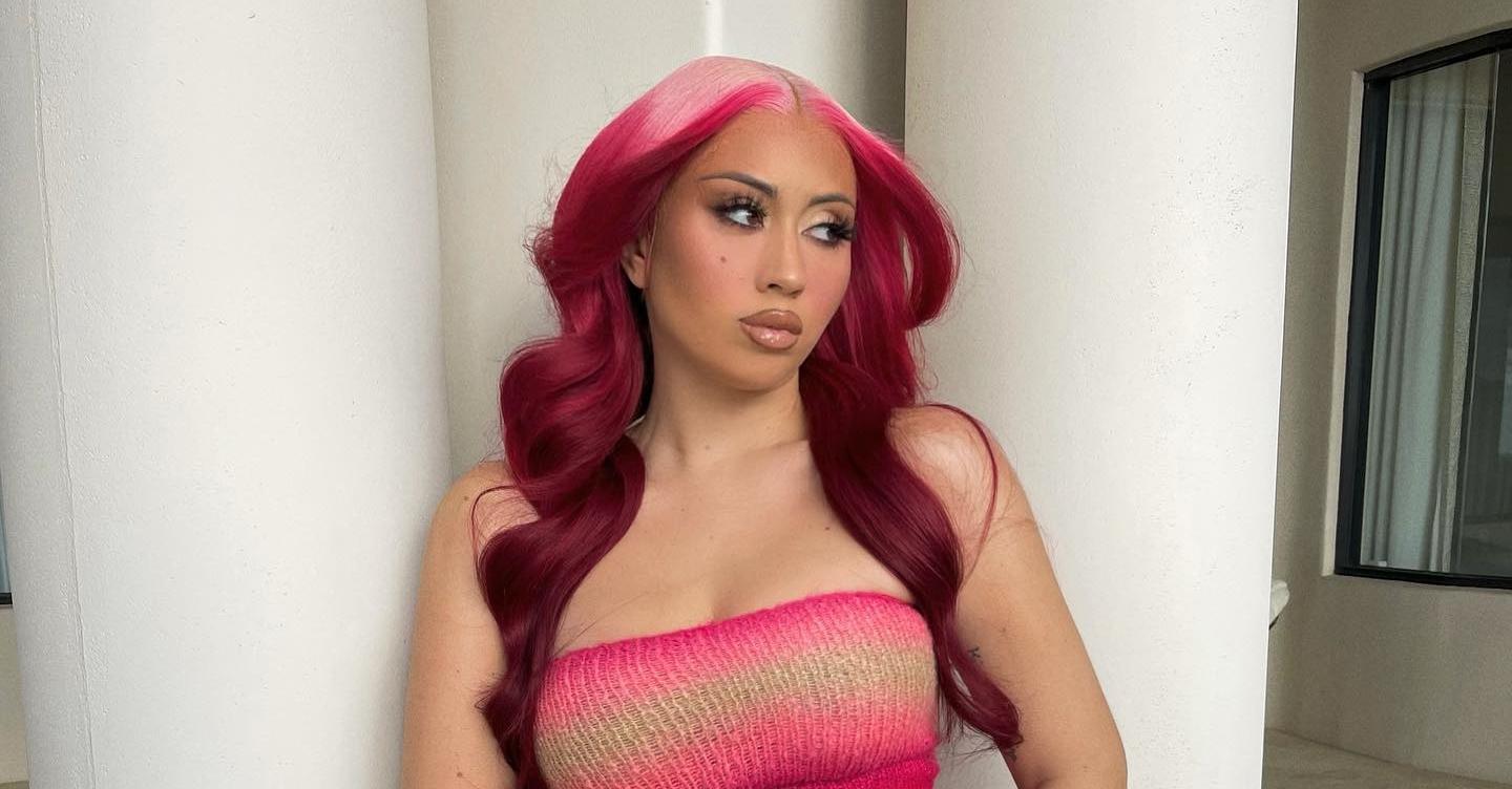 Kali uchis pink hair