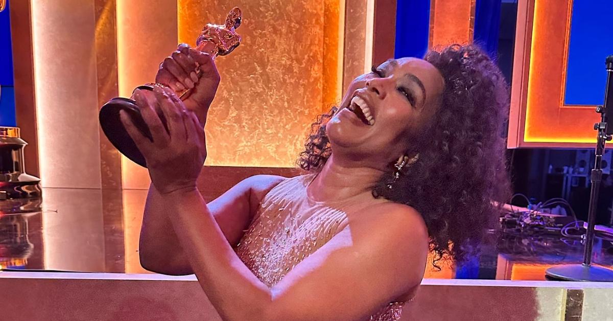 Angela Bassett 