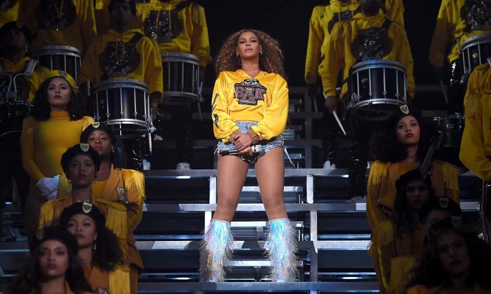 Beychella cropped clearance hoodie