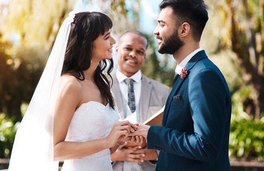 How much does the average wedding cost, according to data?