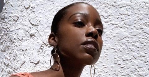 wp content/uploads///Birgundi Baker Bombshell