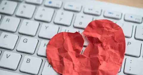 From catfishing to catphishing: The evolution of a romance scam