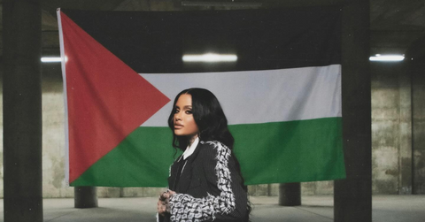 Kehlani for her "Next 2 U" music video with Palestinian flag