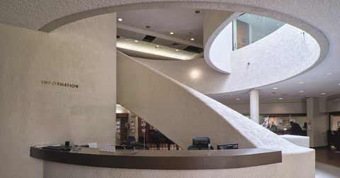 Elon Schoenholz // Getty