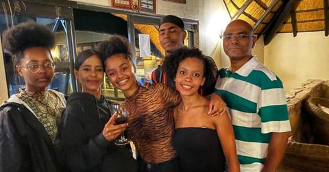 FROM LEFT TO RIGHT: SYDNEY, SHARLEEN (MOM), TYLA, TYRESE, WHITNEY, AND SHERWIN (DAD)