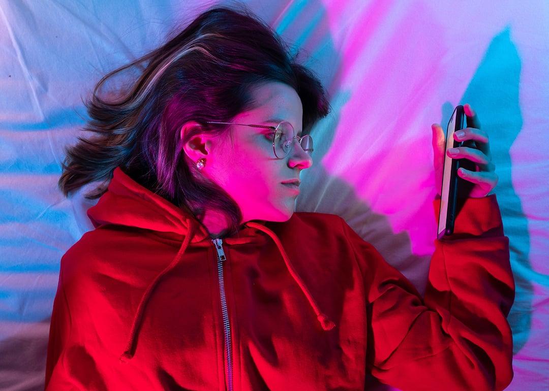 What Your Streaming vs. Scrolling Habits Reveal About Your Mental Health