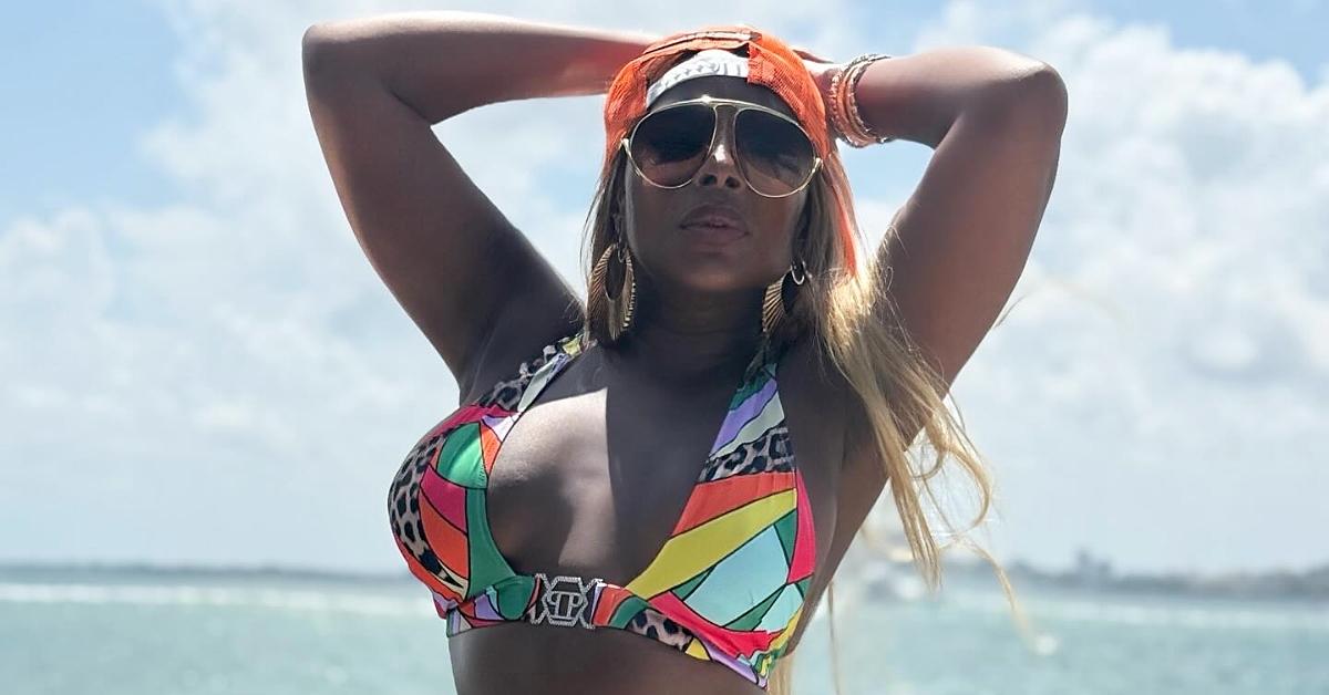 Mary J Blige poses on Instagram